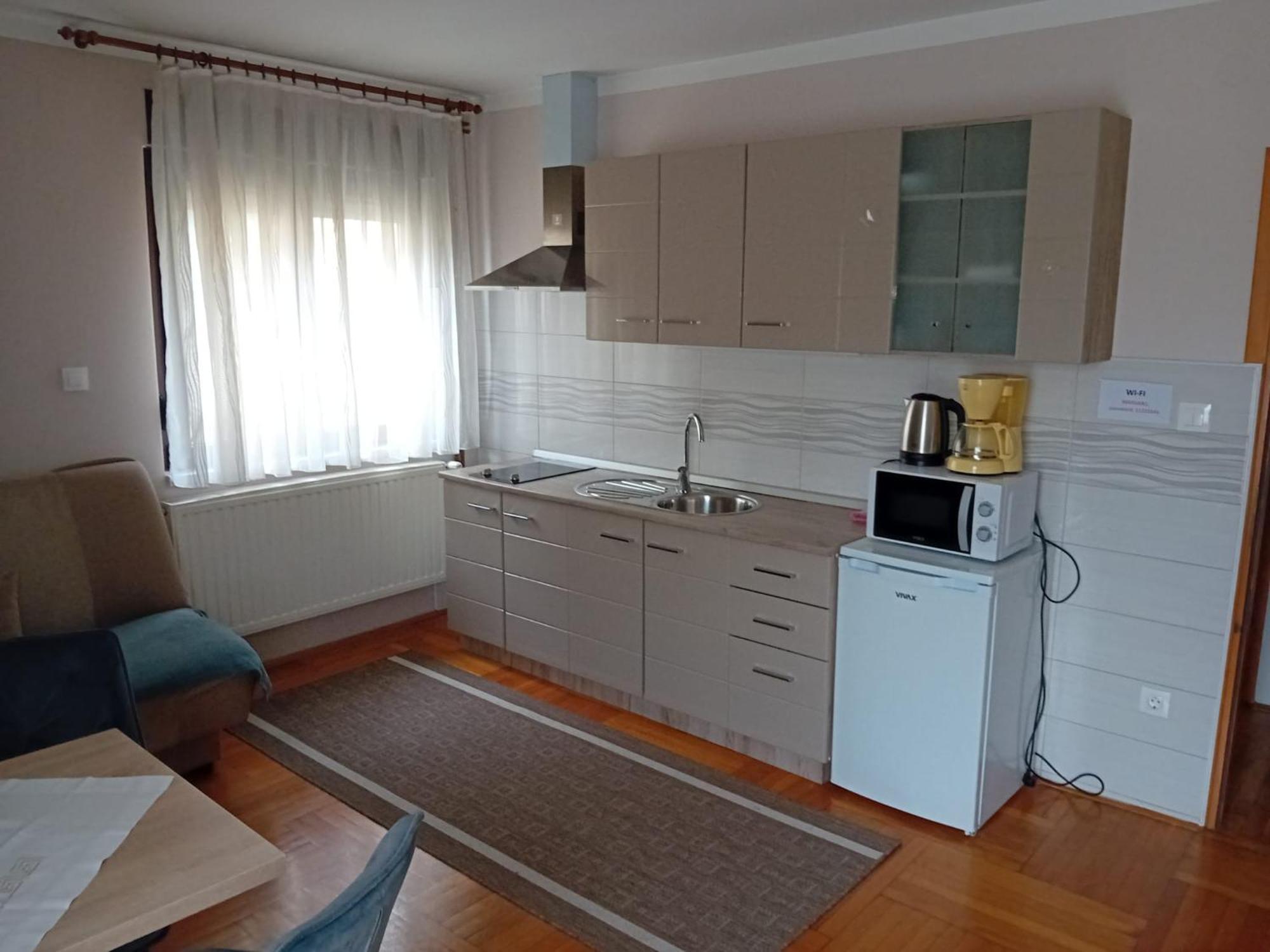 Apartments & Rooms 4 Rijeke Карловац Екстериор снимка